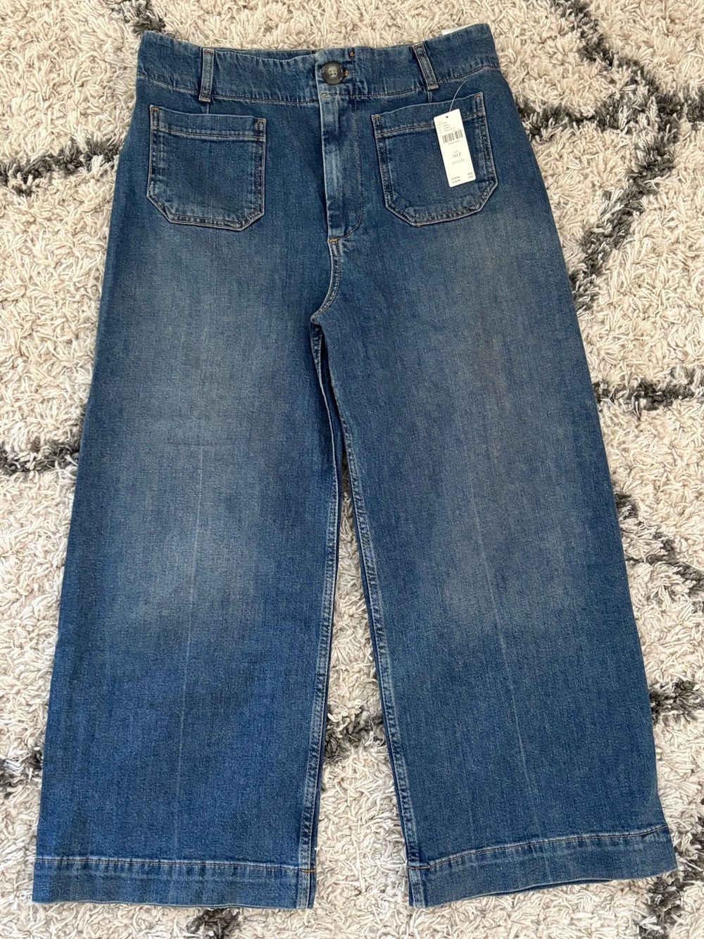 Pilcro Skipper Wide-Leg Jeans - New with Tags (P30)